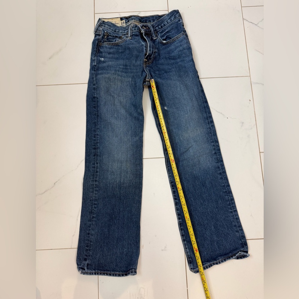 Abercrombie & Fitch Boy's Straight Leg Jeans - 14 Slim - Picture 8 of 10